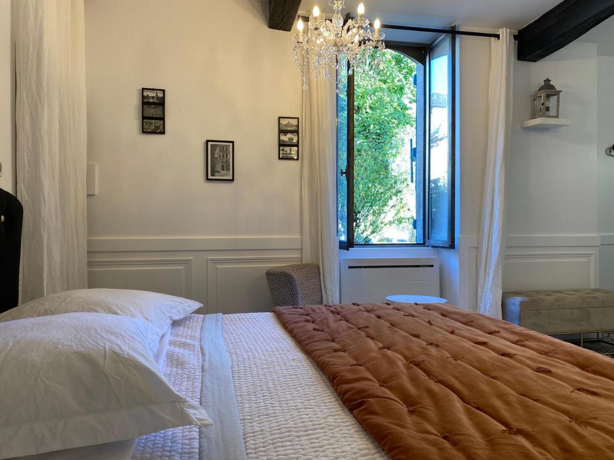 Chambre D'Hote 1787 : Les Terrasses Des Pyrenees Laloubere Exterior foto